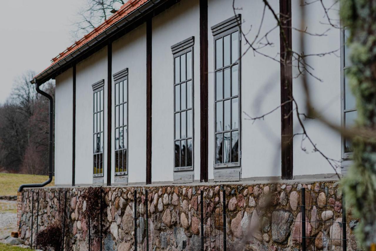Piena muiža - Berghof Hotel & SPA Sieksate Exterior foto